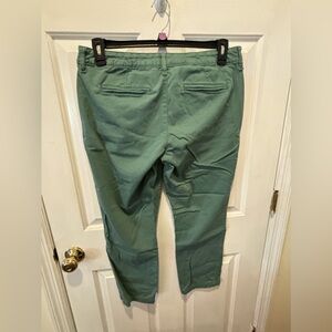 St Johns Bay women’s pants size 10 petite light green